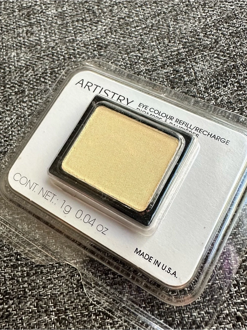 NEW Amway Artistry Eye Colour Refill Eyeshadow 1g 0.04oz Chic 59FX NOS VTG 90s
